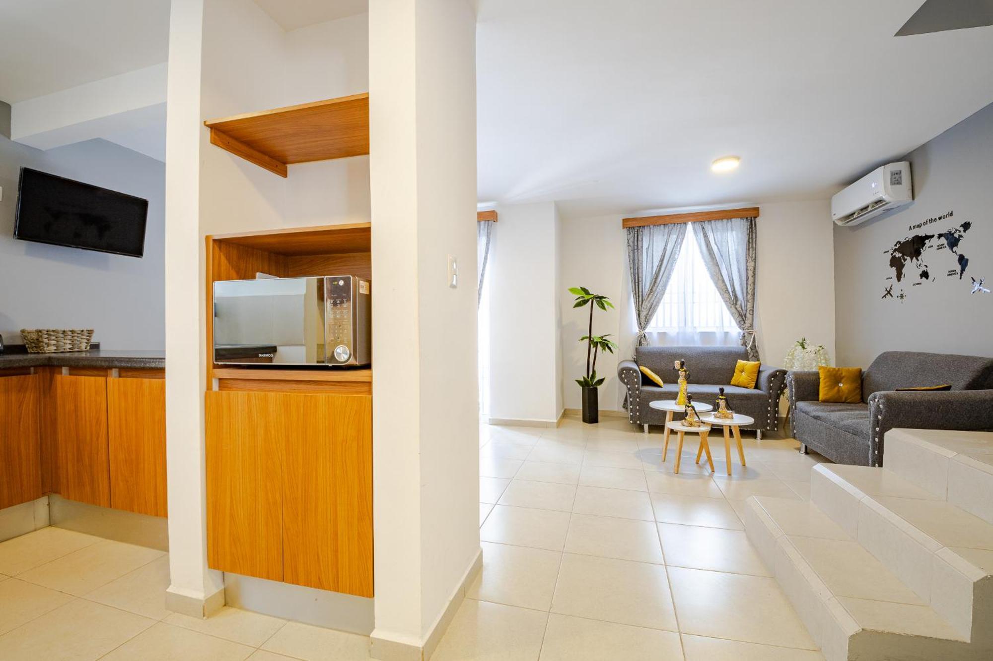 Estrena Casa A Minutos Del Aeropuerto Holiday home Monterrey